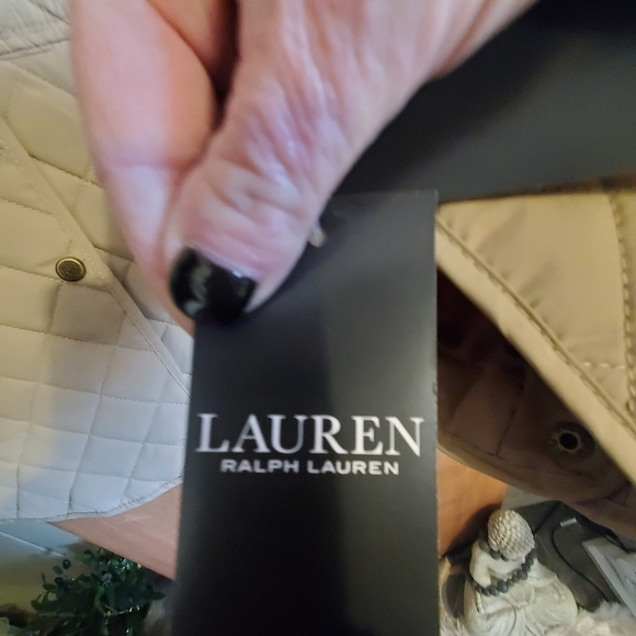 Ralph Lauren Women's Birch Tan. NWT. LARGE. QUILTED - Picture 4 of 14